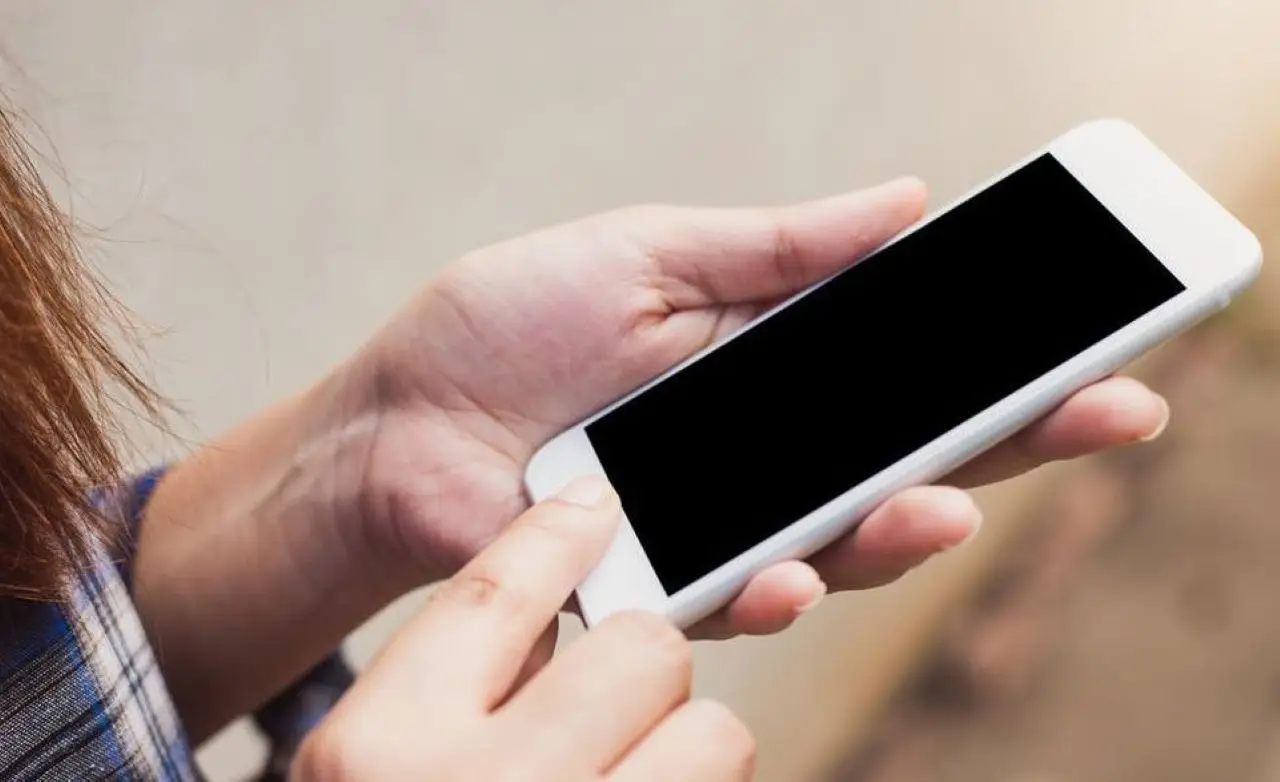 Attenzione alle chiamate con prefisso 39 371: ecco cosa devi sapere